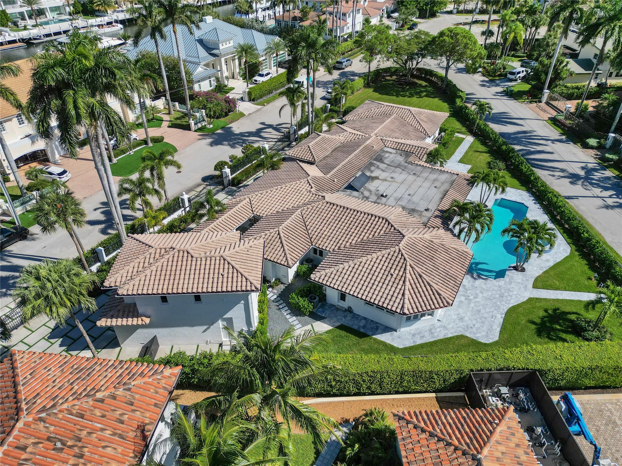 2520 Laguna Ter Fort Lauderdale, FL 33316