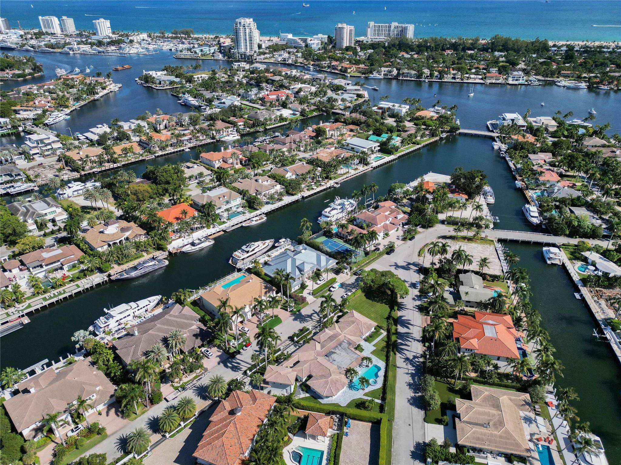 2520 Laguna Ter Fort Lauderdale, FL 33316