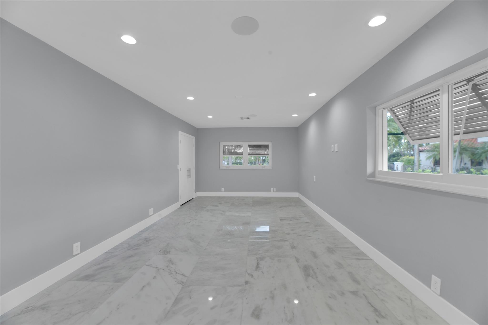 2520 Laguna Ter Fort Lauderdale, FL 33316