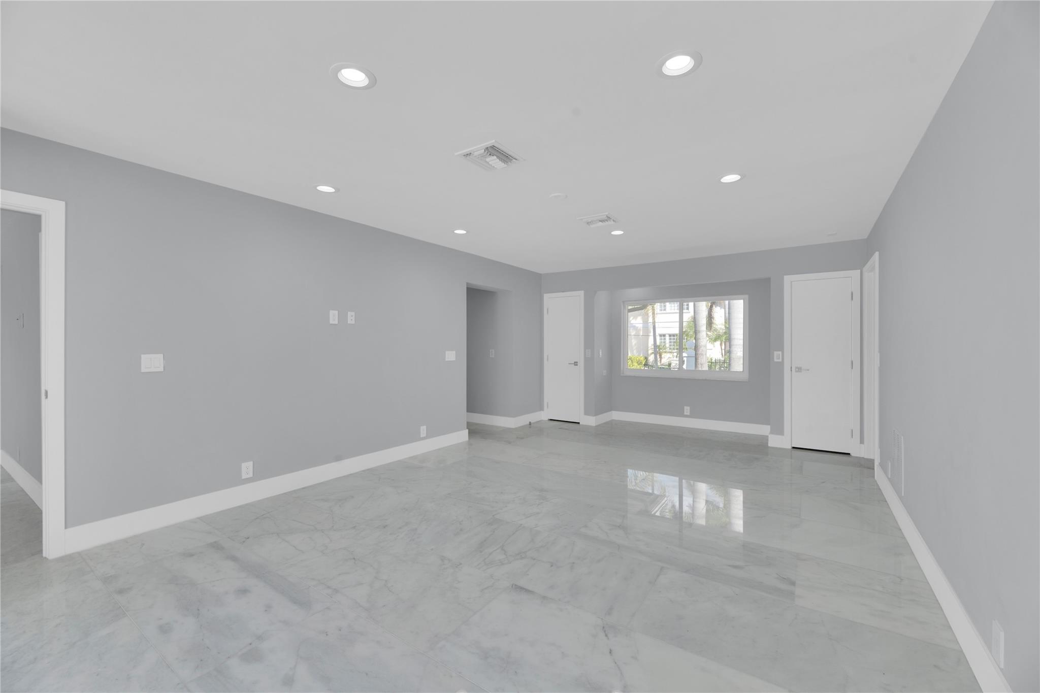 2520 Laguna Ter Fort Lauderdale, FL 33316