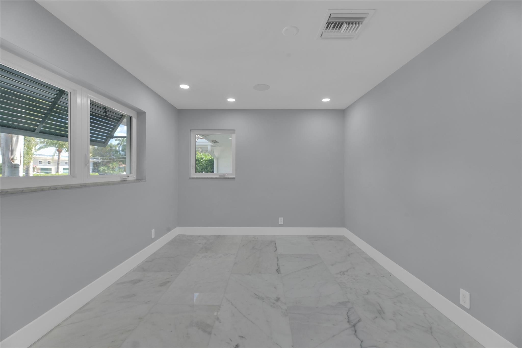 2520 Laguna Ter Fort Lauderdale, FL 33316