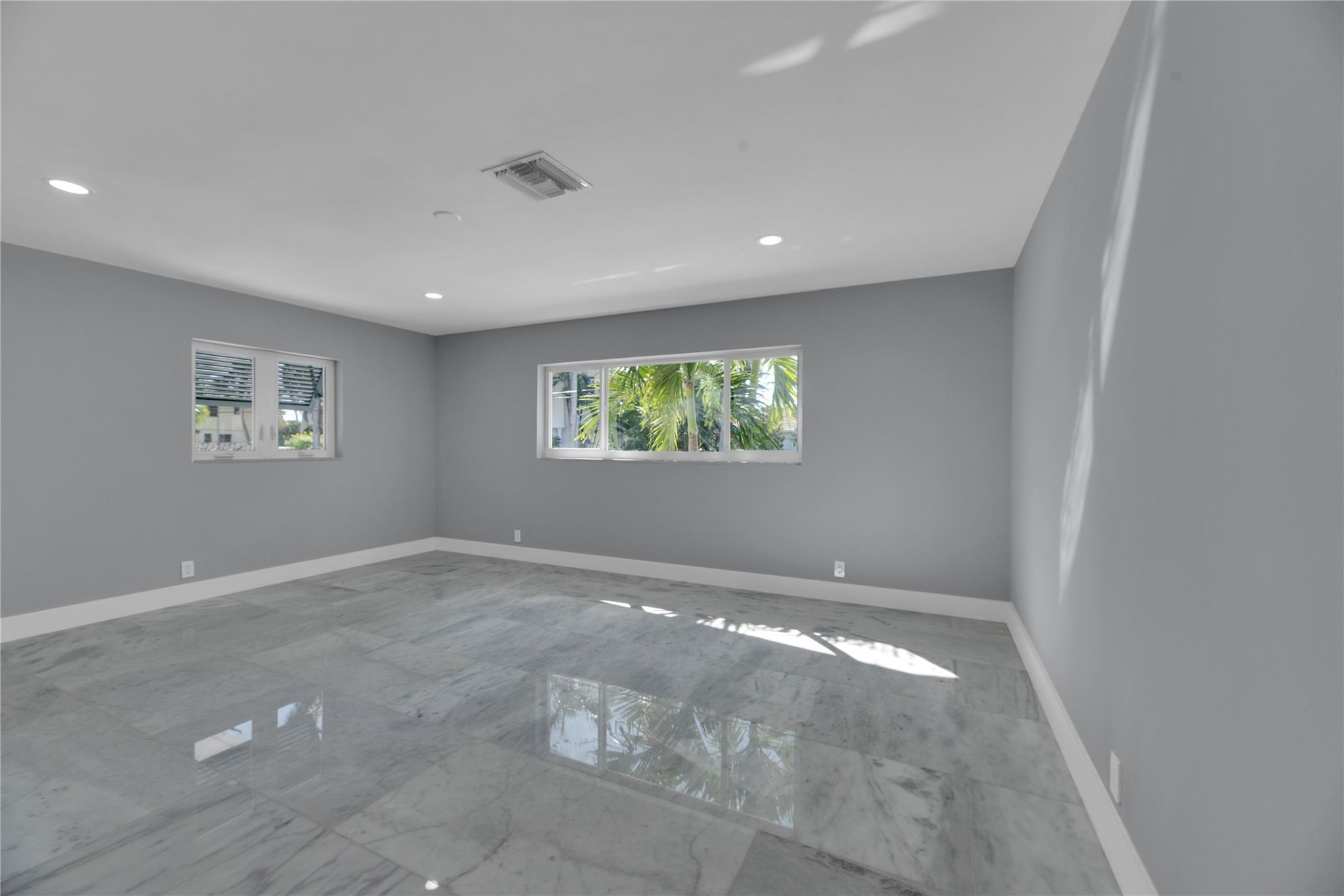 2520 Laguna Ter Fort Lauderdale, FL 33316