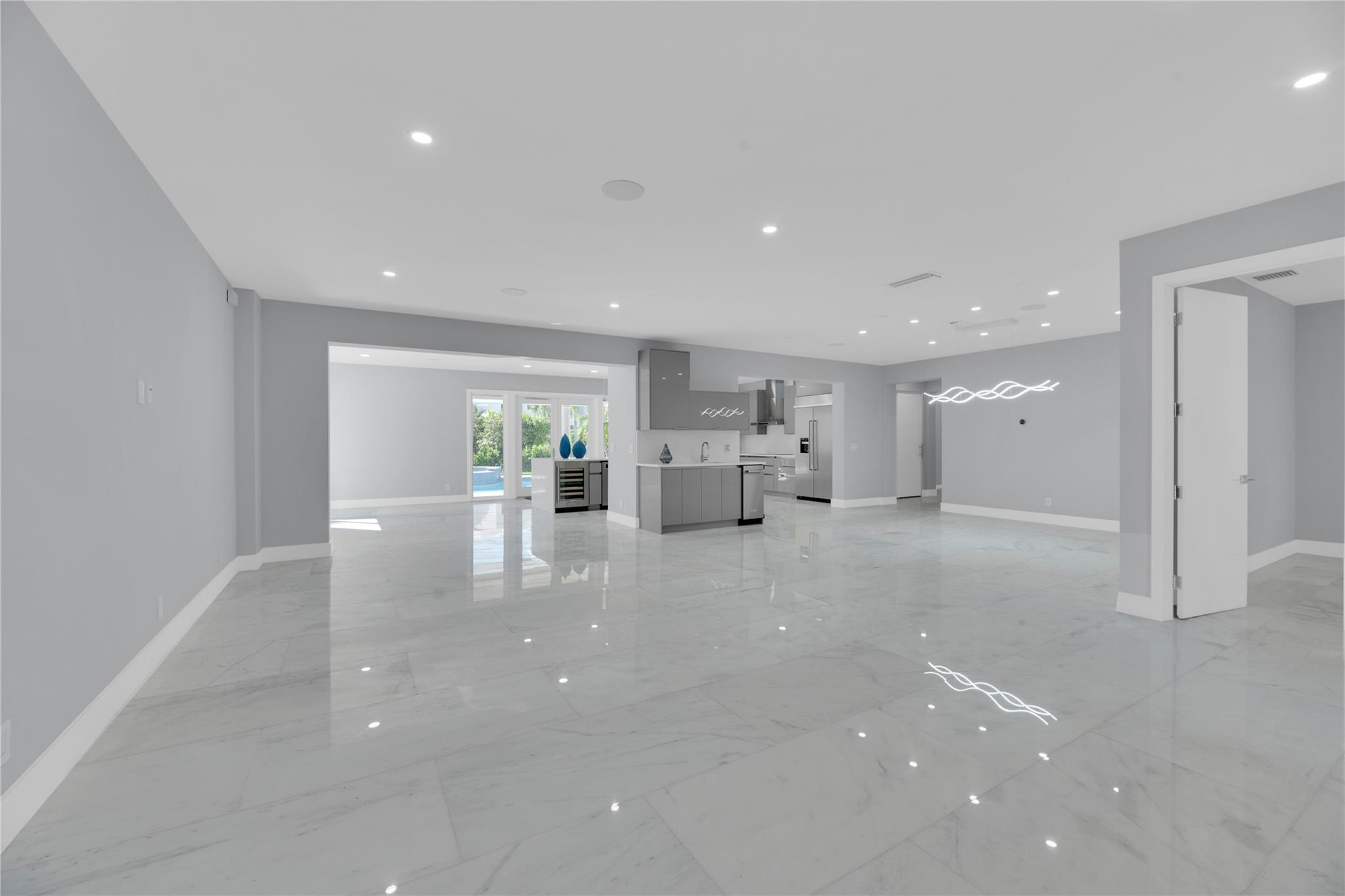 2520 Laguna Ter Fort Lauderdale, FL 33316