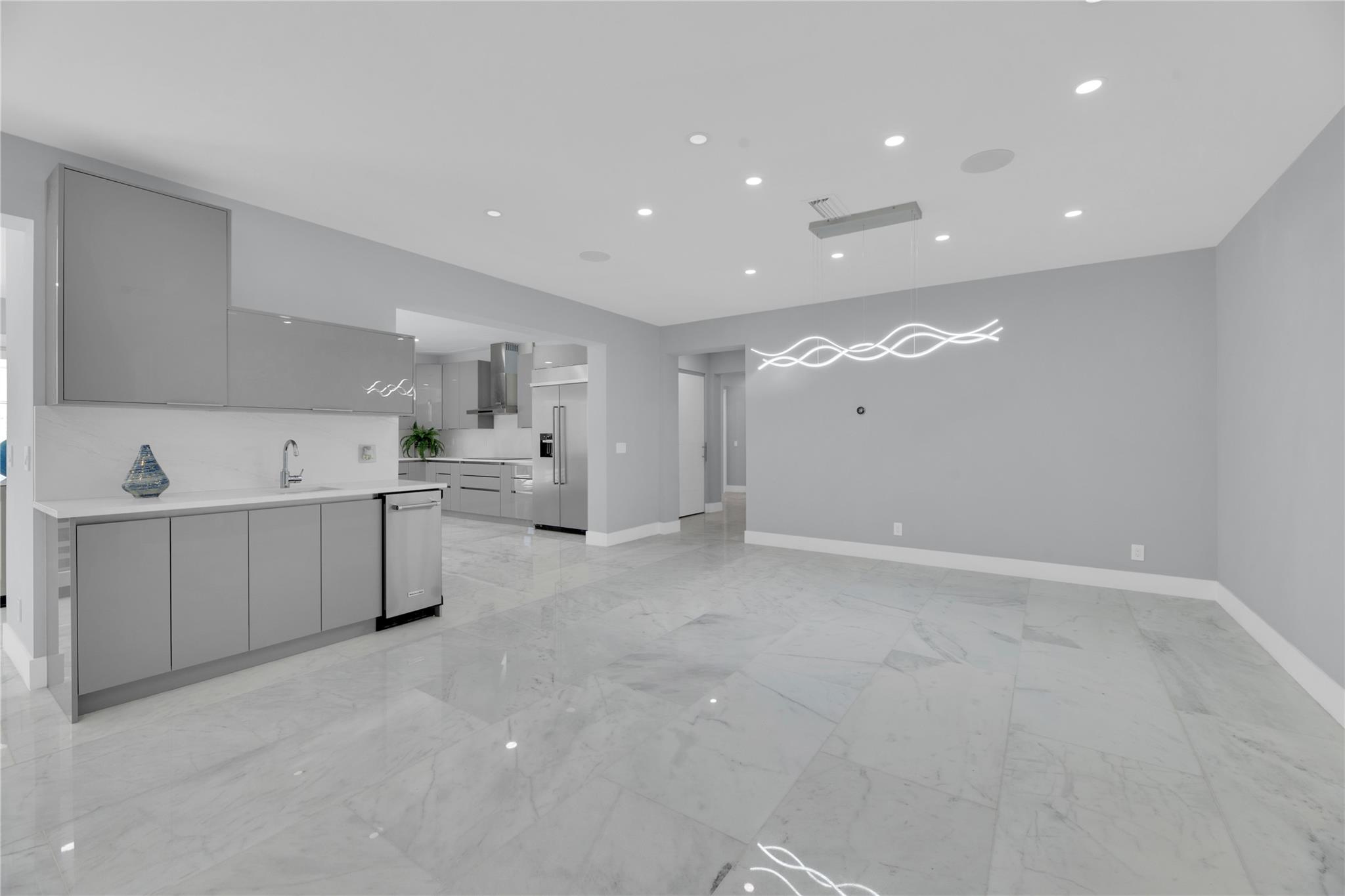 2520 Laguna Ter Fort Lauderdale, FL 33316