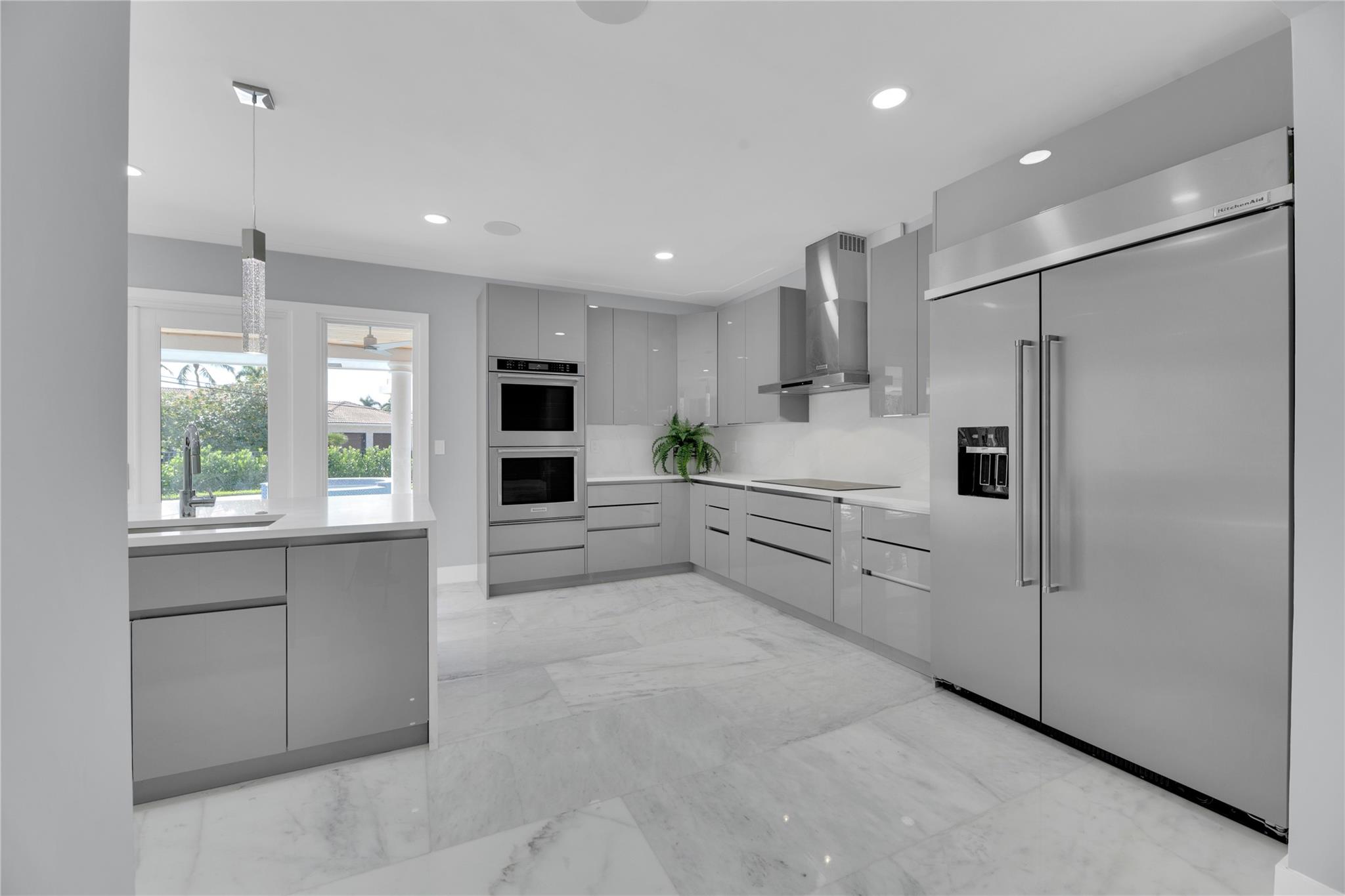 2520 Laguna Ter Fort Lauderdale, FL 33316