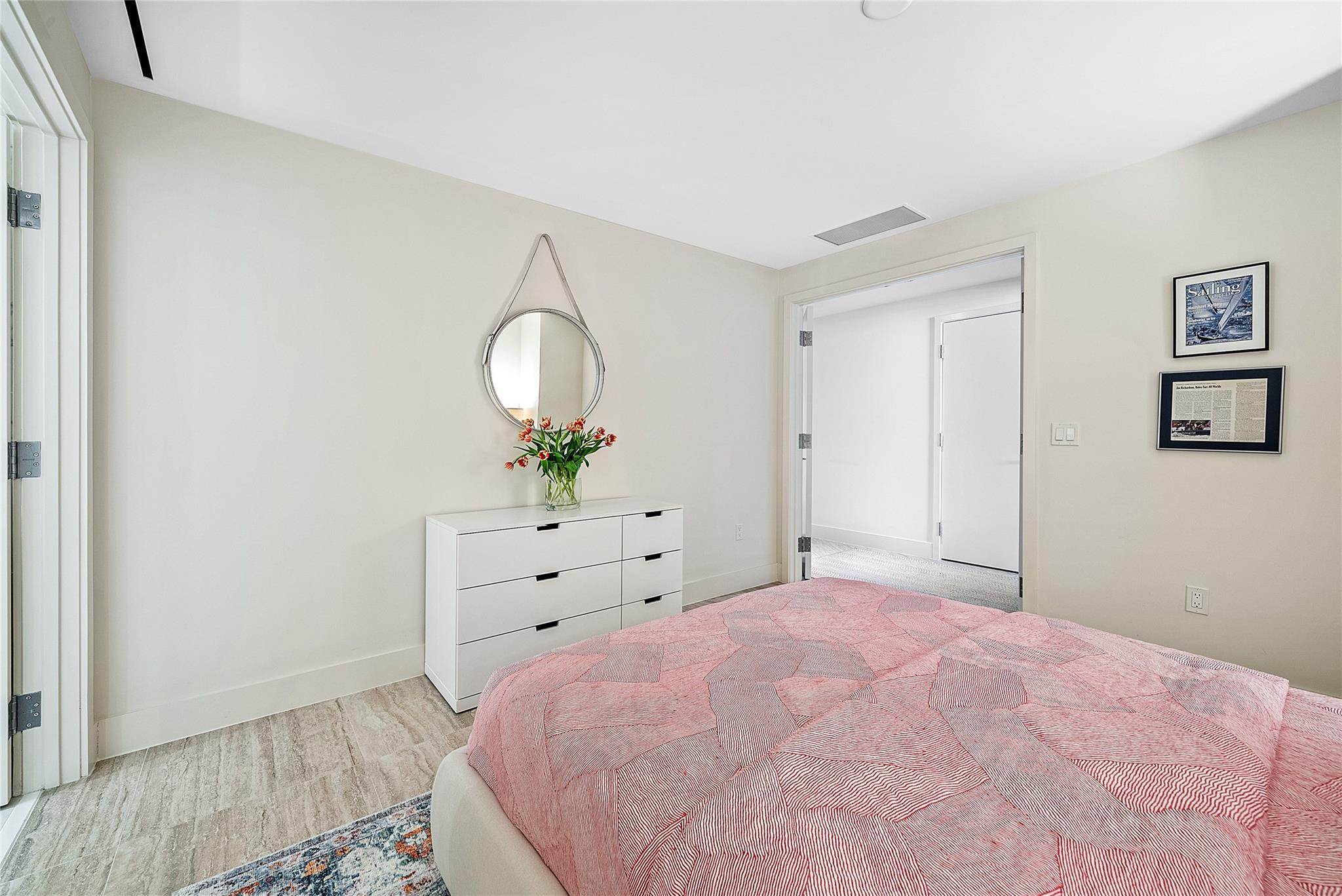 525 N Fort Lauderdale Bch Blvd #1802 Fort Lauderdale, FL 33304