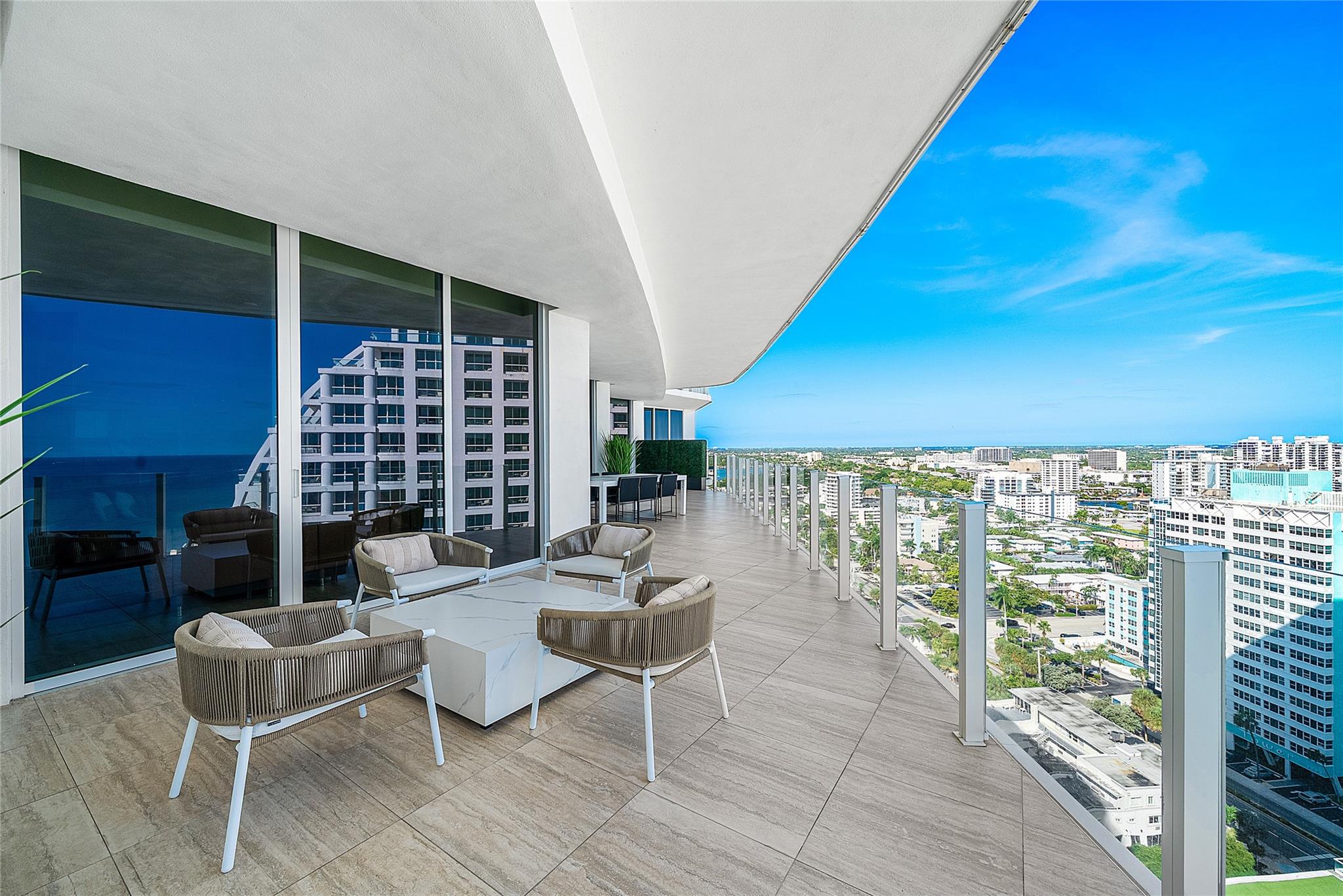 525 N Fort Lauderdale Bch Blvd #1802 Fort Lauderdale, FL 33304