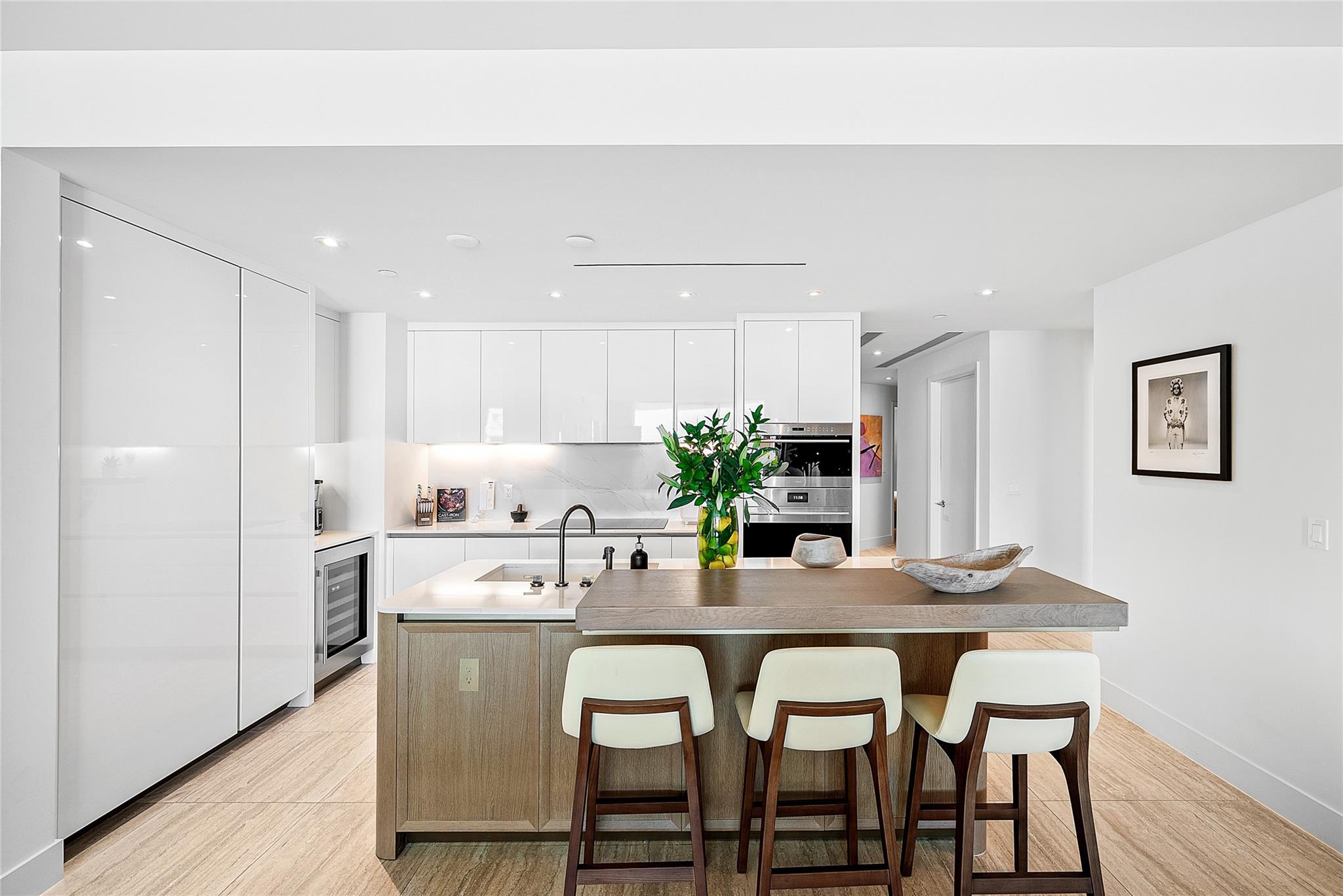 525 N Fort Lauderdale Bch Blvd #1802 Fort Lauderdale, FL 33304