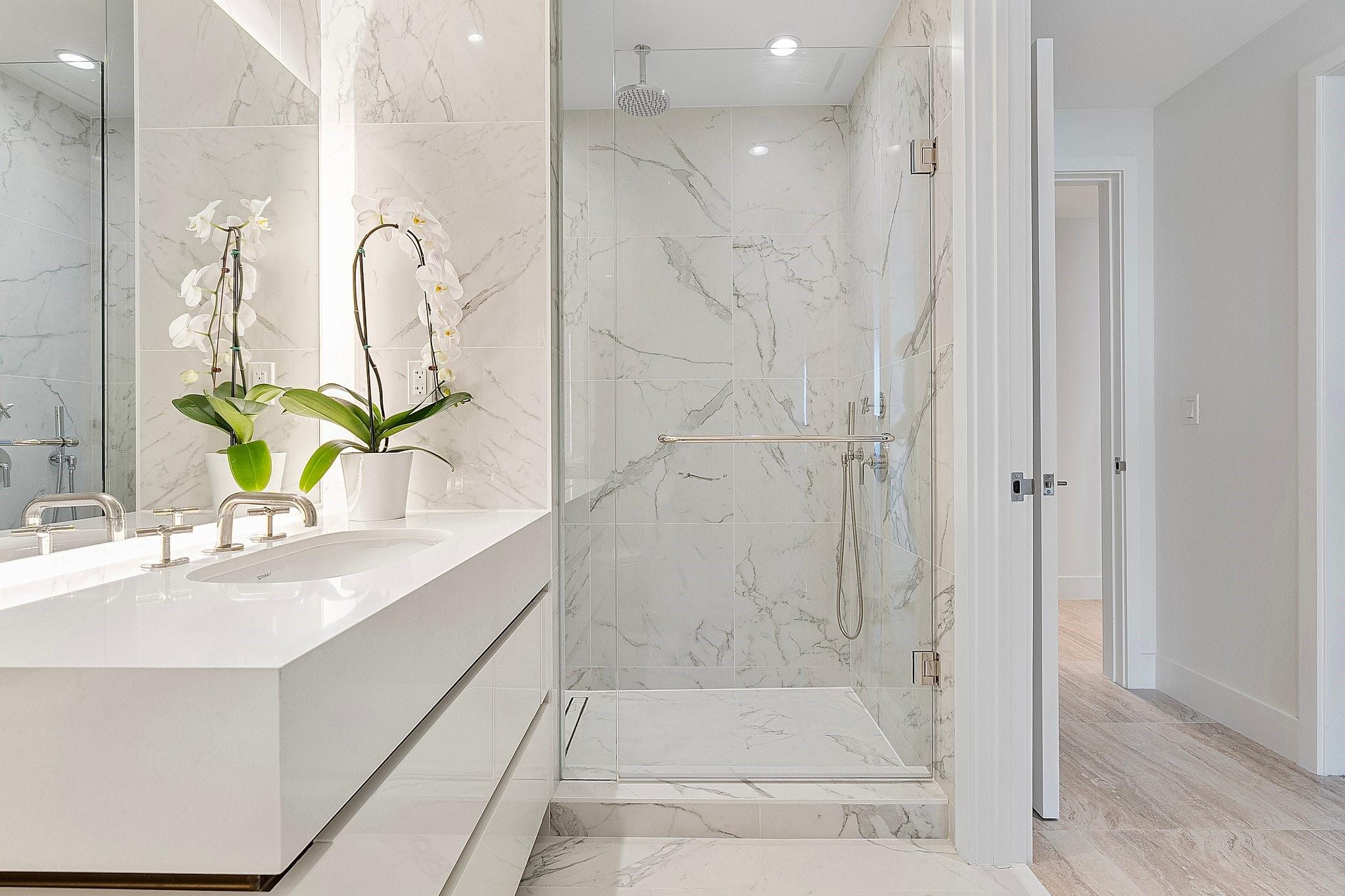 525 N Fort Lauderdale Bch Blvd #1801 Fort Lauderdale, FL 33304