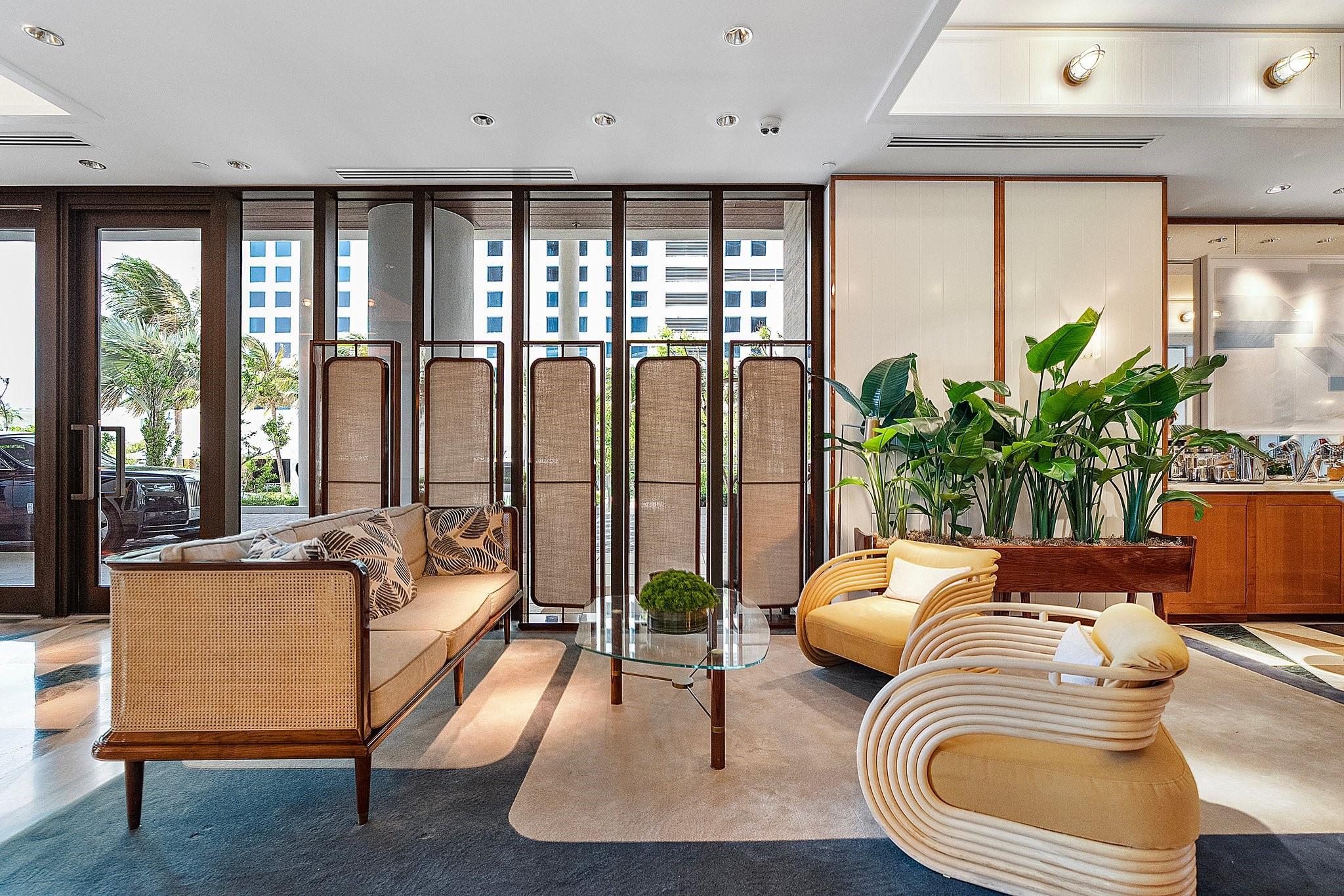 525 N Fort Lauderdale Bch Blvd #1801 Fort Lauderdale, FL 33304