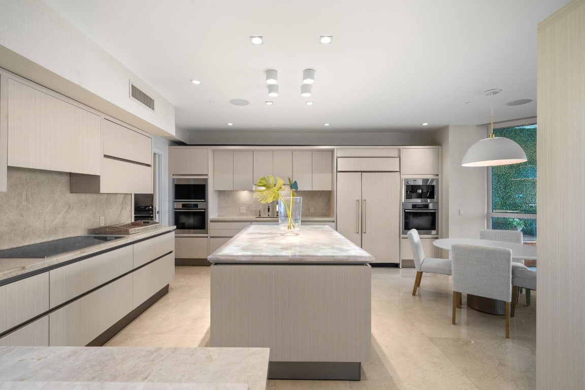 101 S Fort Lauderdale Bch Blvd #PH 2703 Fort Lauderdale, FL 33316