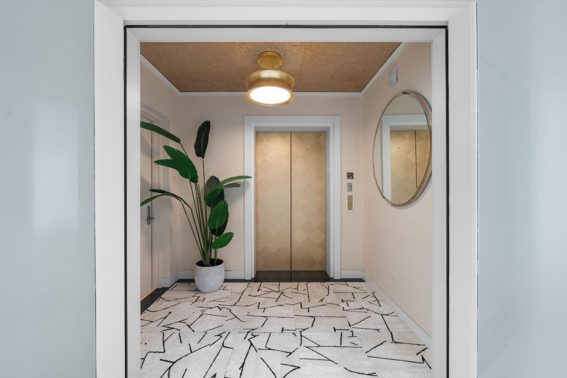 101 S Fort Lauderdale Bch Blvd #PH 2703 Fort Lauderdale, FL 33316