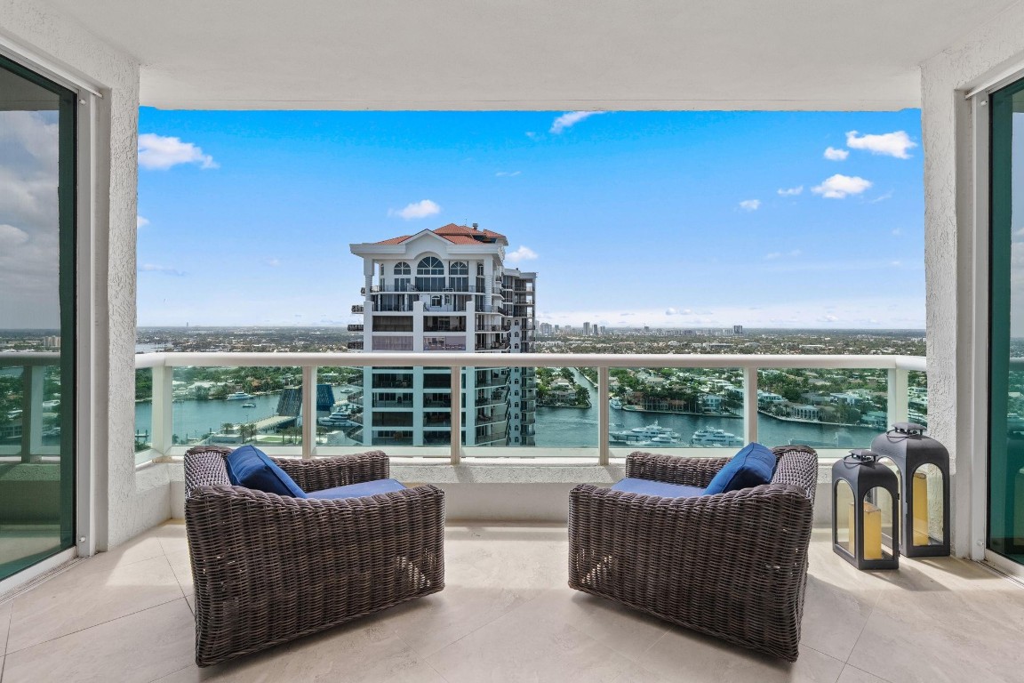 101 S Fort Lauderdale Bch Blvd #PH 2703 Fort Lauderdale, FL 33316