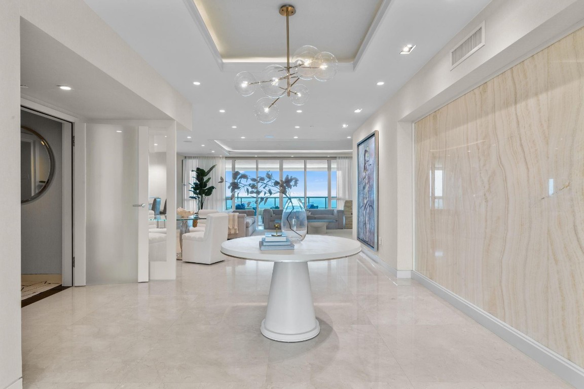 101 S Fort Lauderdale Bch Blvd #PH 2703 Fort Lauderdale, FL 33316