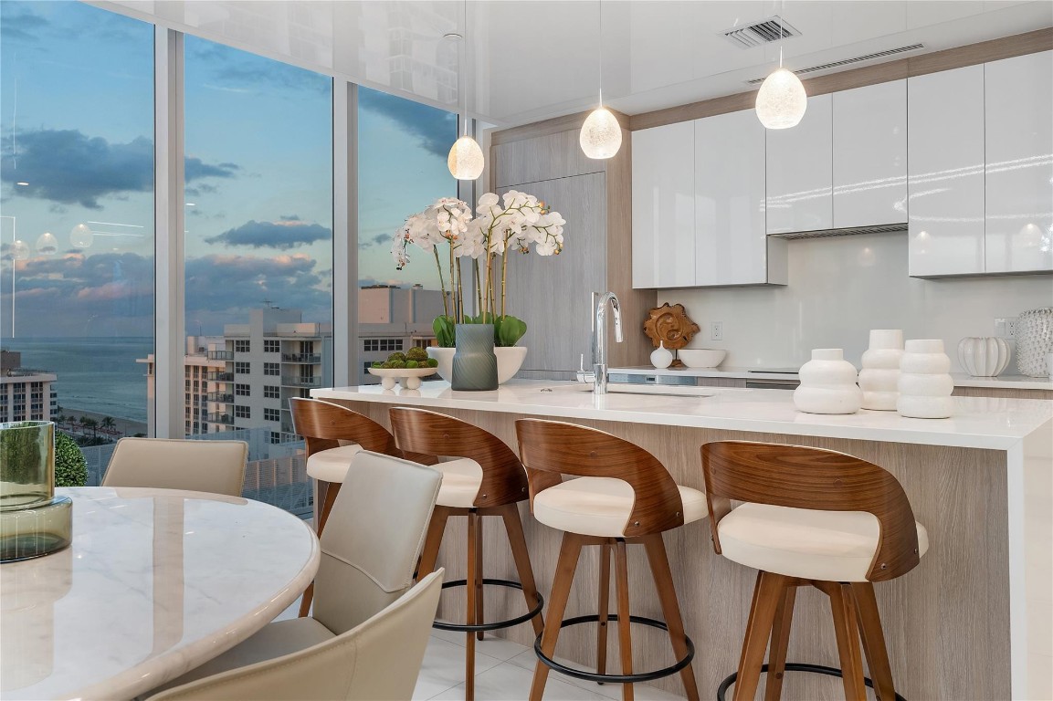 151 N Seabreeze #1403 Fort Lauderdale, FL 33304