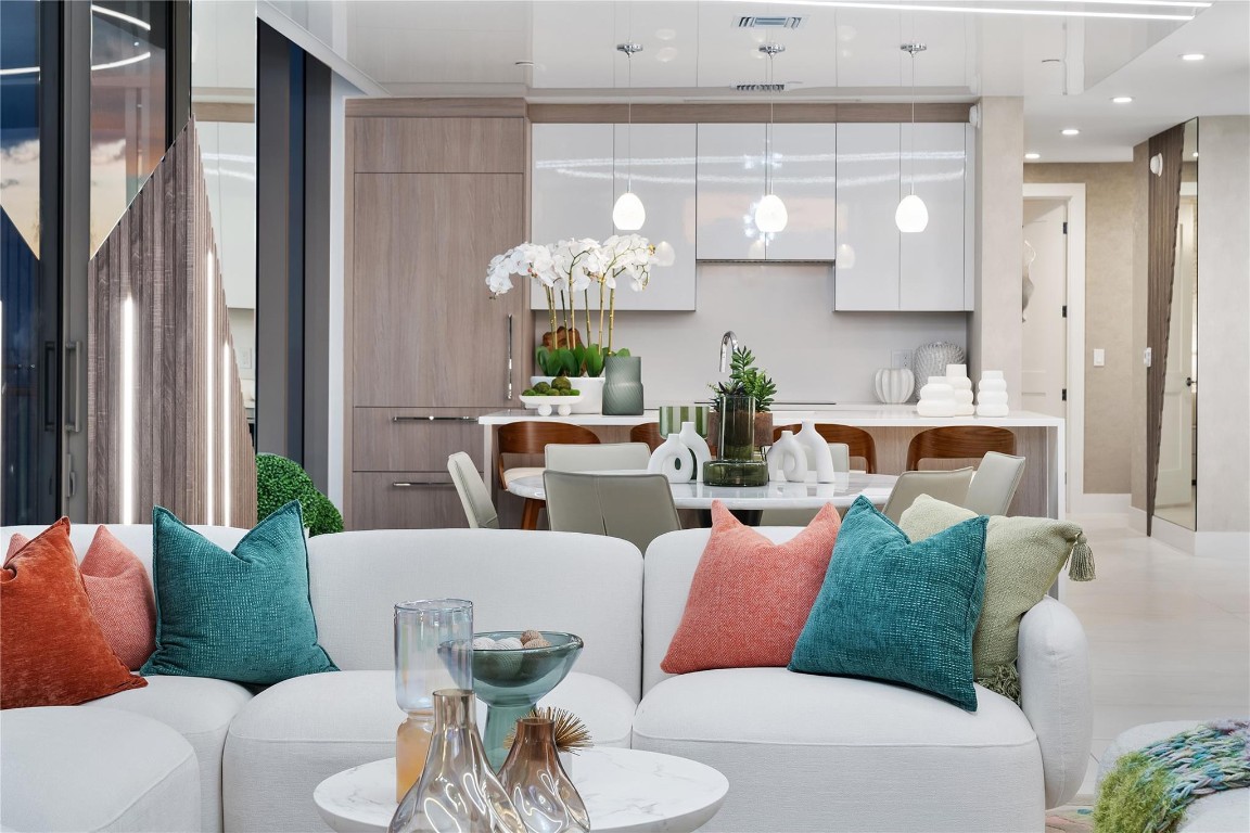 151 N Seabreeze #1403 Fort Lauderdale, FL 33304