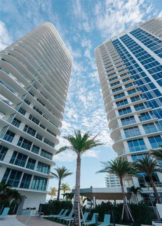 151 N Seabreeze #1403 Fort Lauderdale, FL 33304