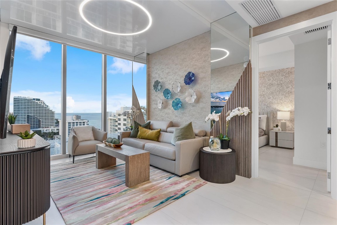 151 N Seabreeze #1403 Fort Lauderdale, FL 33304