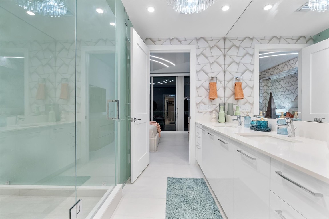 151 N Seabreeze #1403 Fort Lauderdale, FL 33304