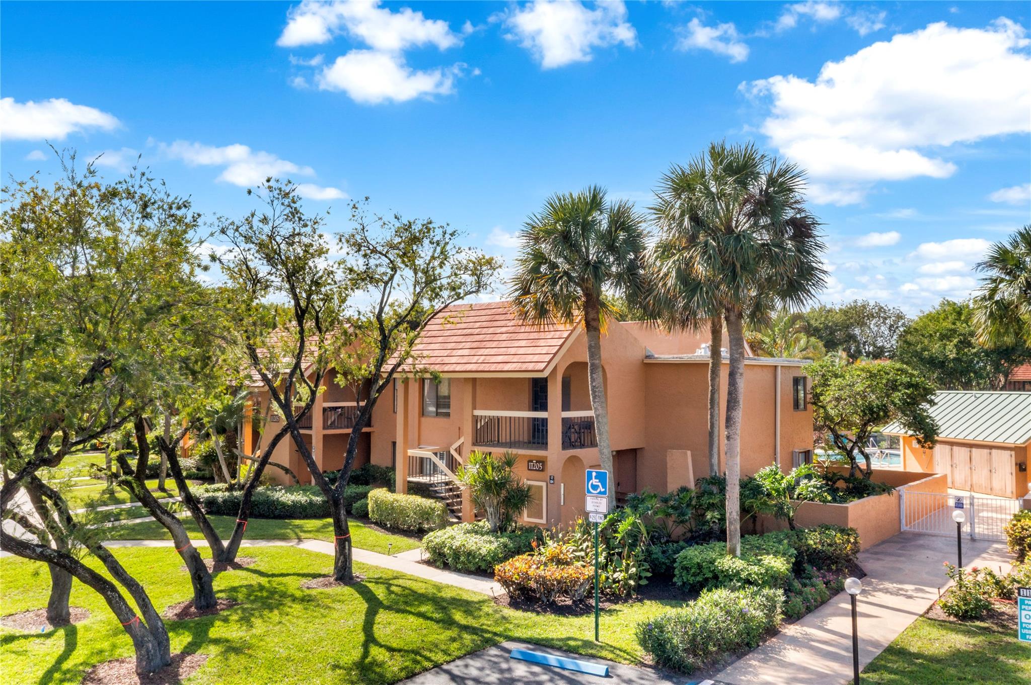 11205 Green Lk 204th Dr #204 Boynton Beach, FL 33437