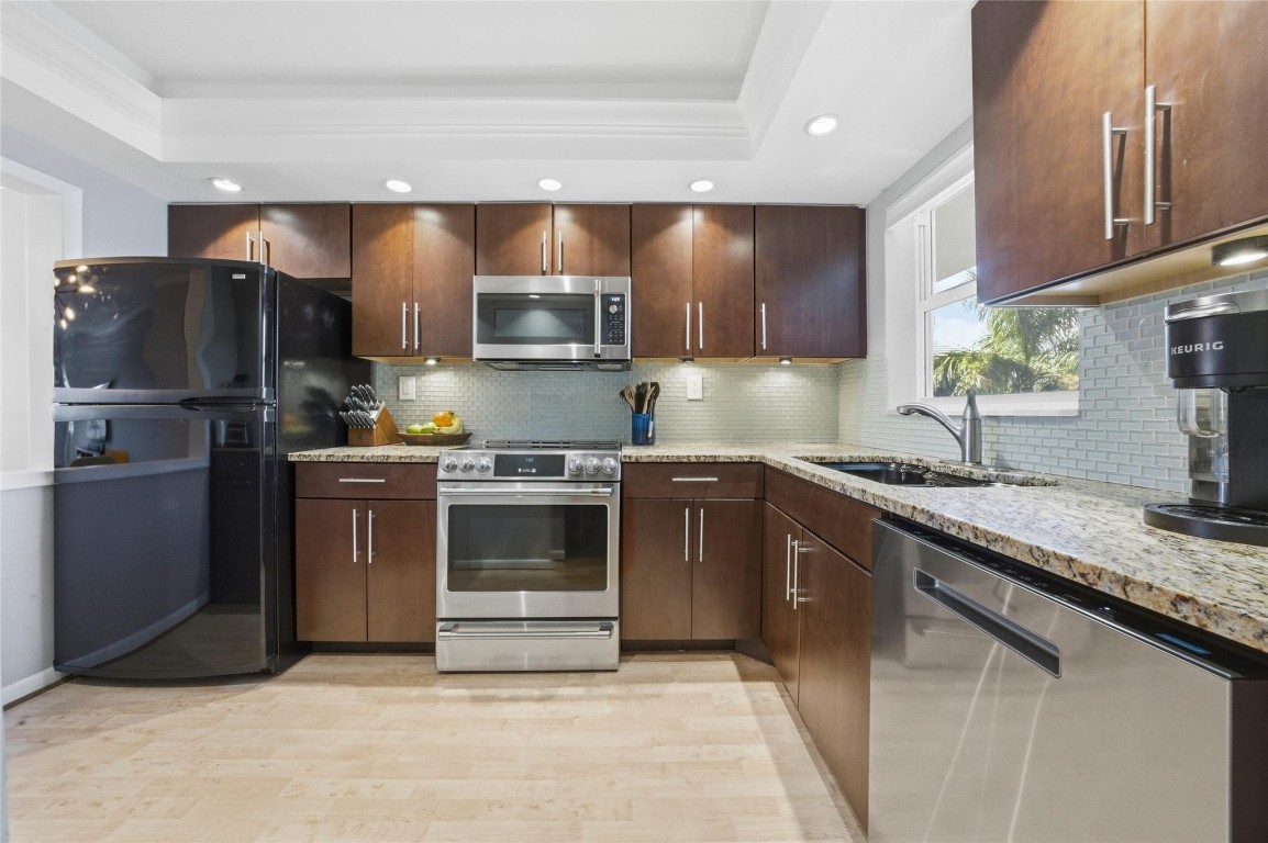 1332 Bayview #401 Fort Lauderdale, FL 33304