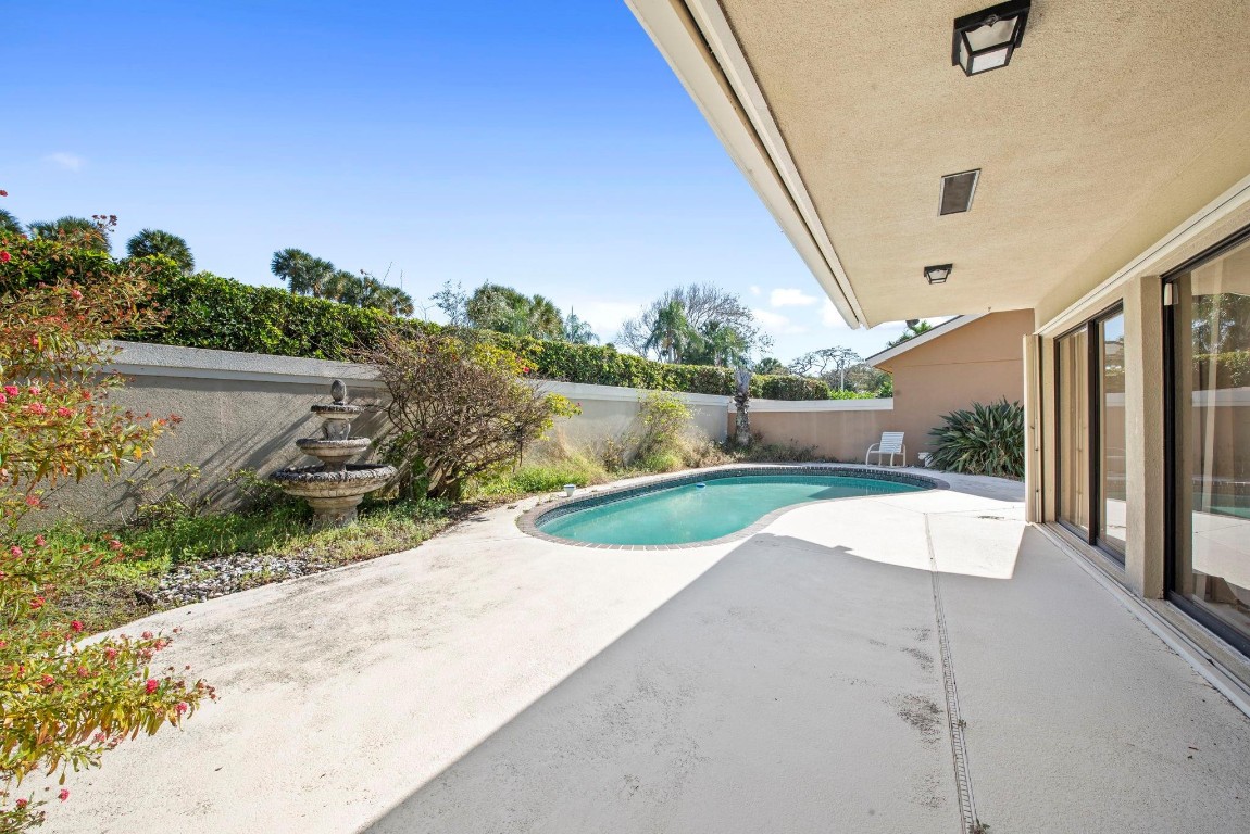 119 Beach Summit Jupiter, FL 33477