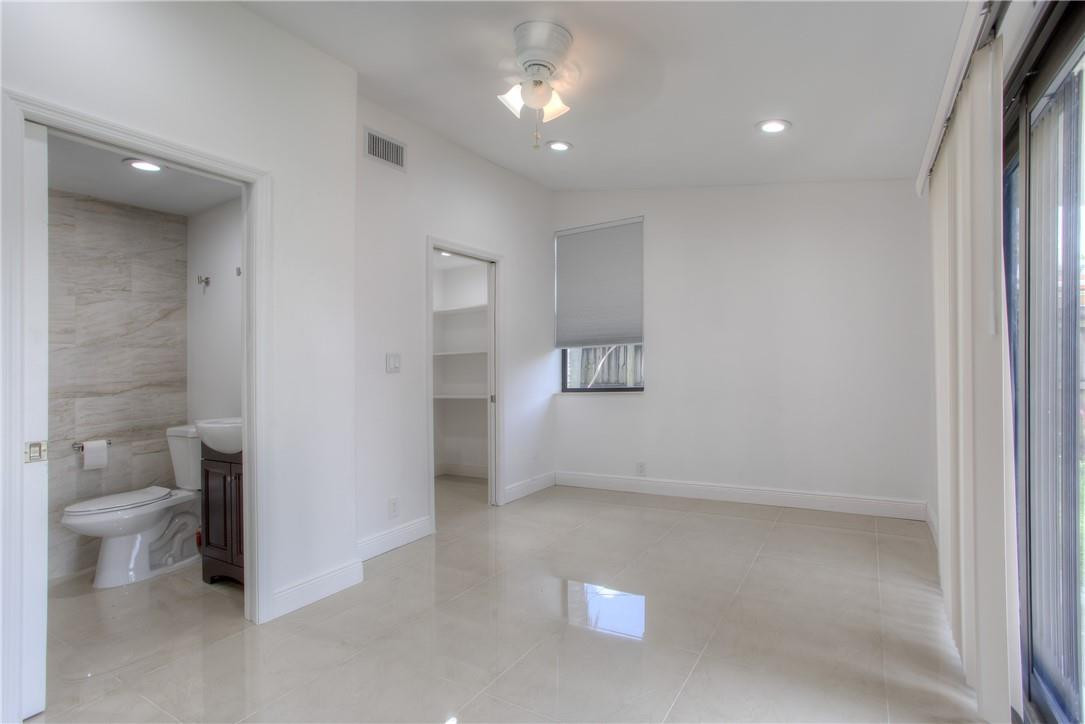 2493 Andros Fort Lauderdale, FL 33312