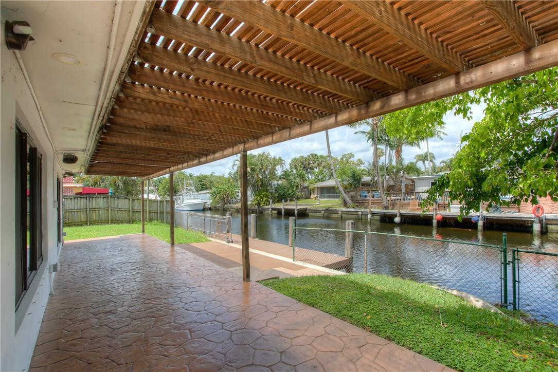 2493 Andros Fort Lauderdale, FL 33312