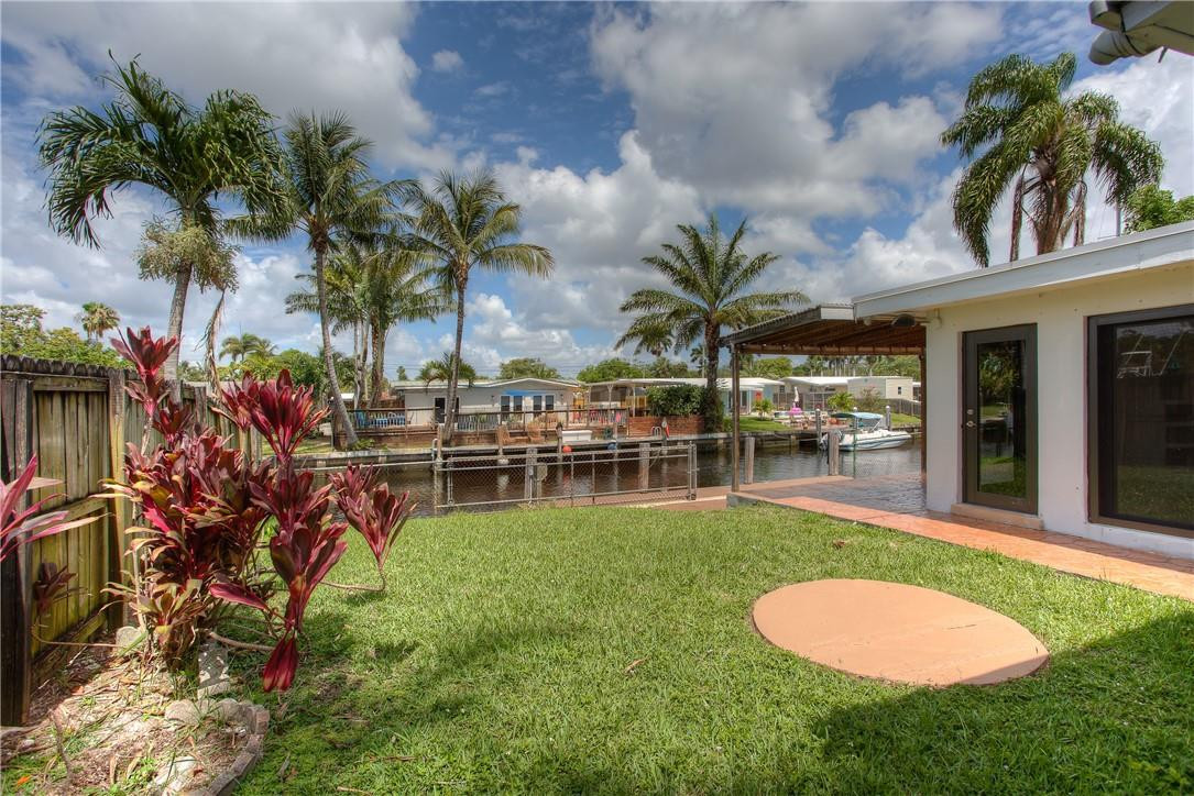 2493 Andros Fort Lauderdale, FL 33312