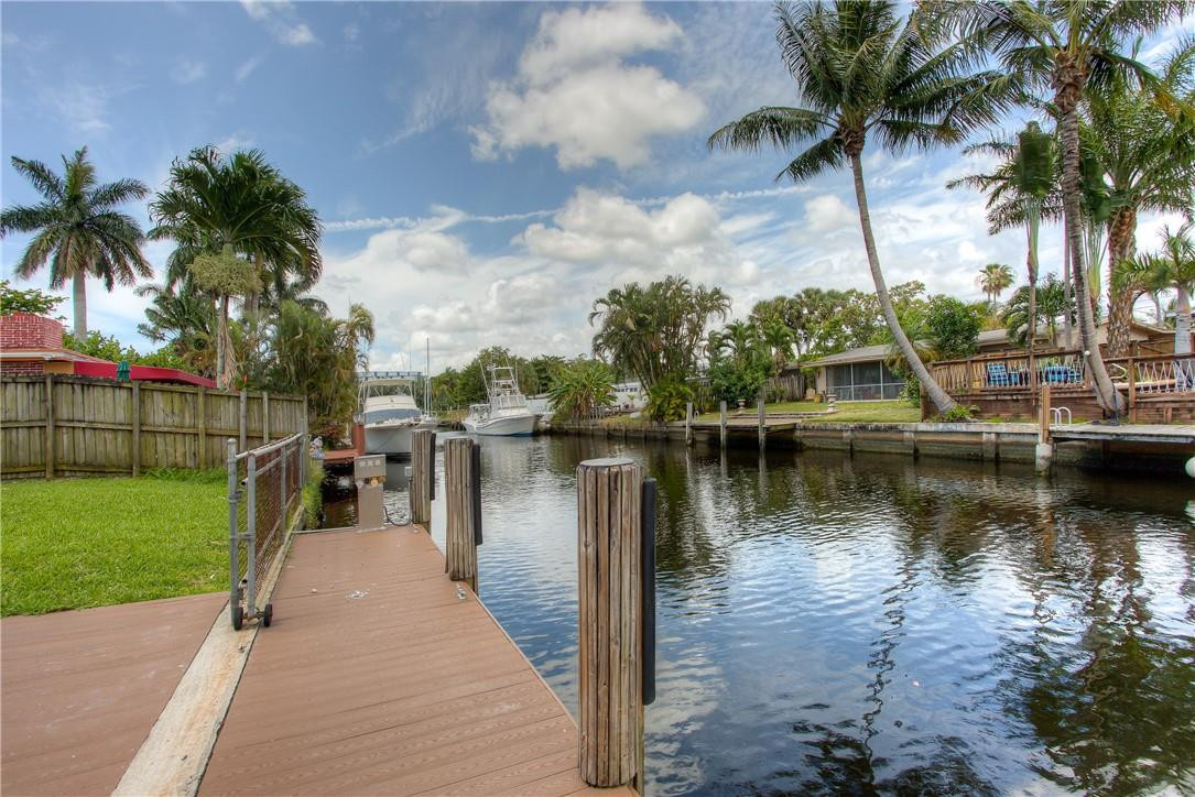 2493 Andros Fort Lauderdale, FL 33312