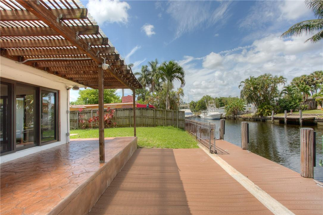 2493 Andros Fort Lauderdale, FL 33312