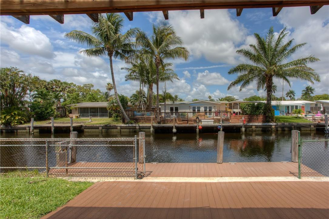 2493 Andros Fort Lauderdale, FL 33312