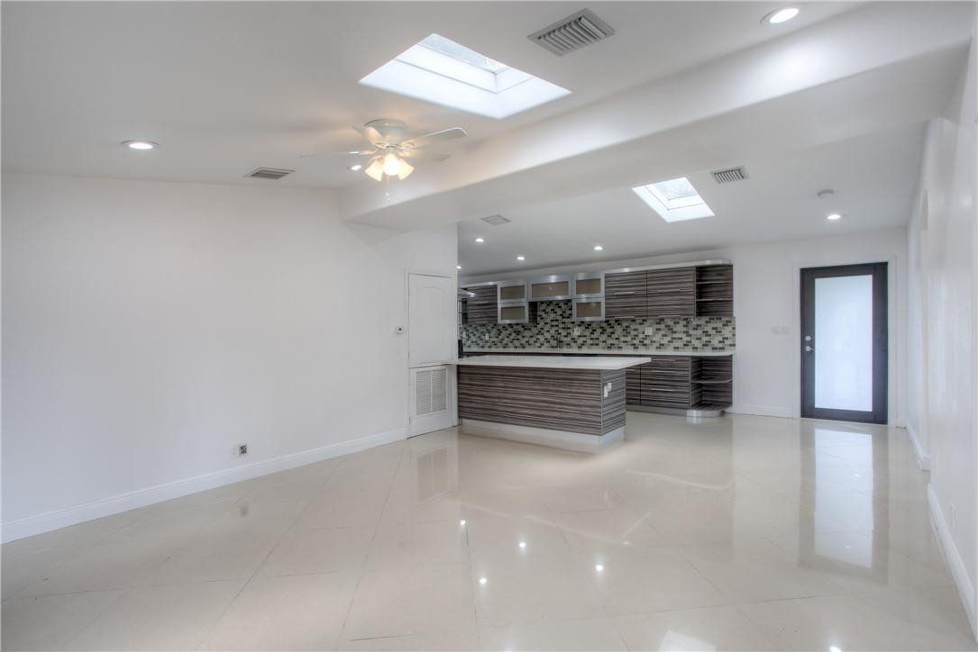 2493 Andros Fort Lauderdale, FL 33312