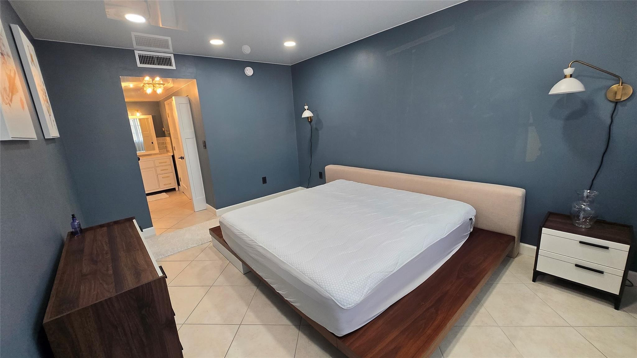 image Arlen House Condo29