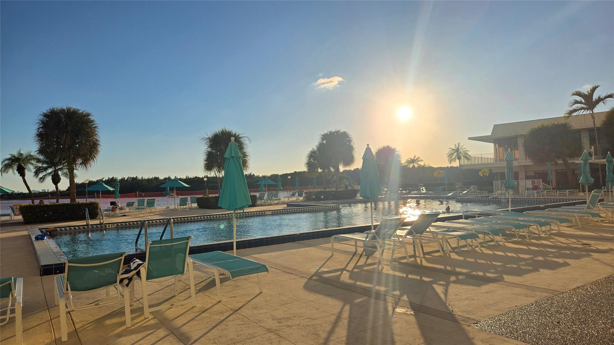 image Arlen House Condo41