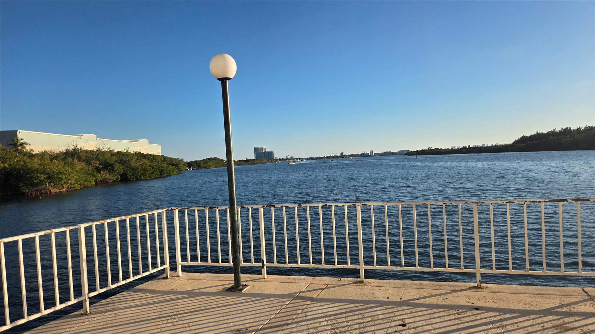 image Arlen House Condo43