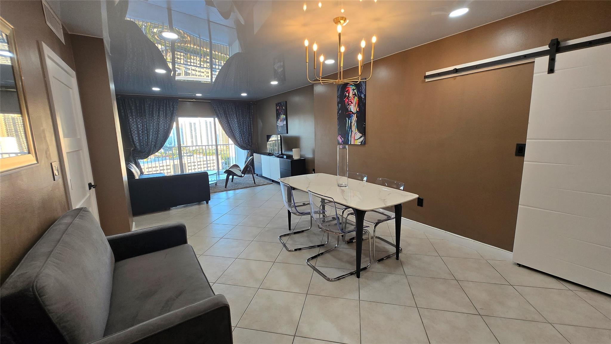 image Arlen House Condo7