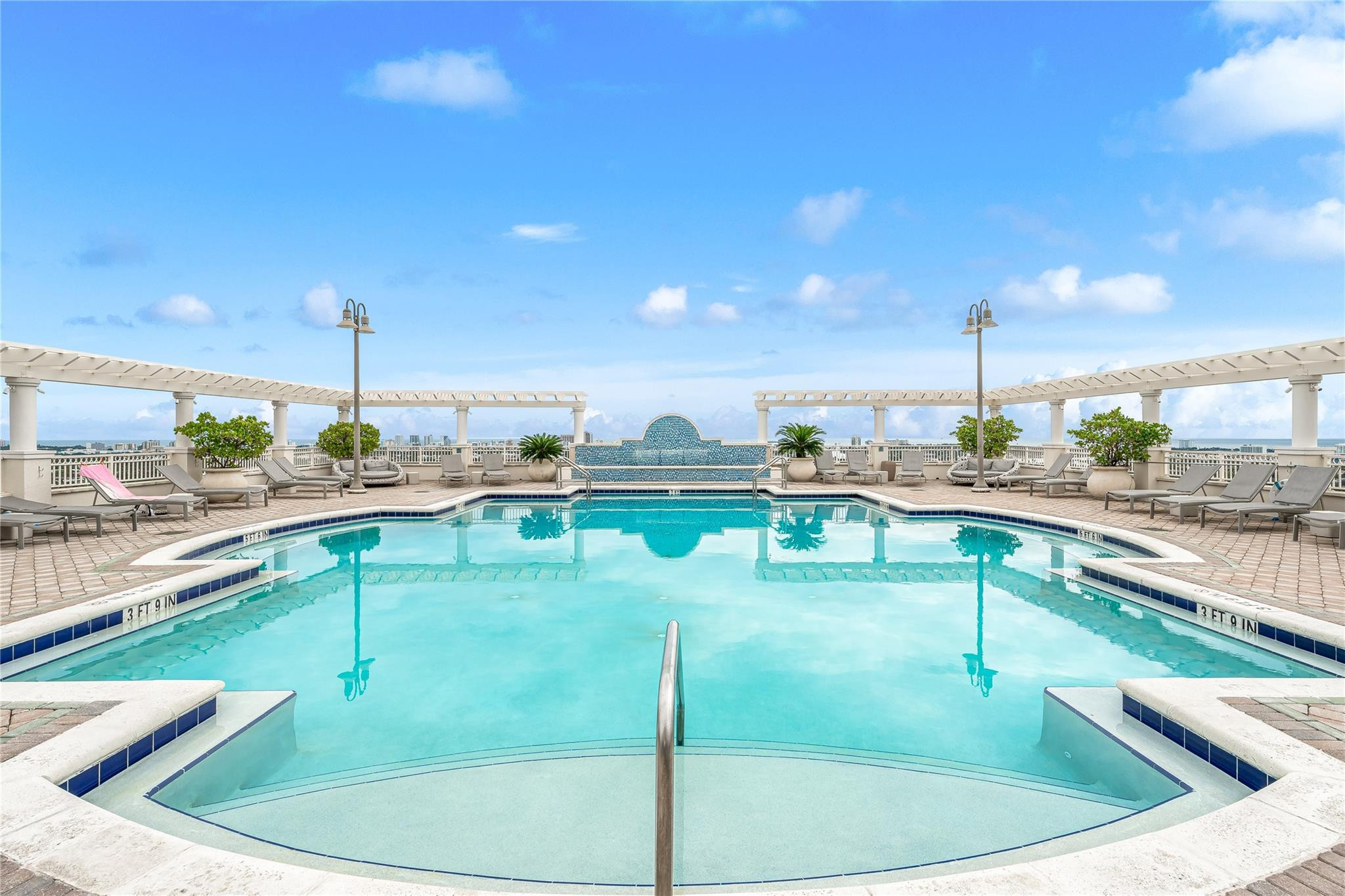 511 SE 5th #1217 Fort Lauderdale, FL 33301