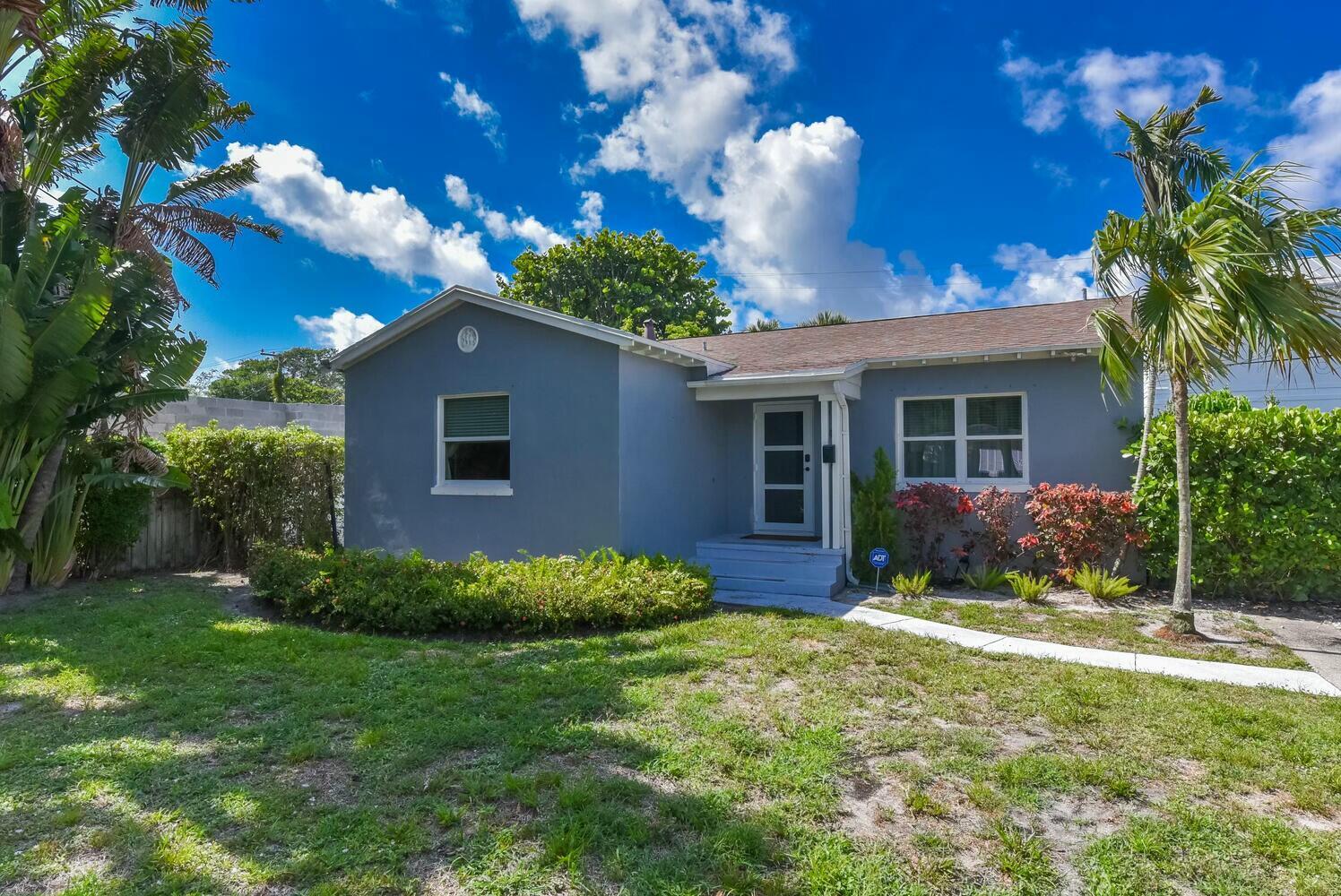 340 Russlyn Dr,West Palm Beach, FL 33405