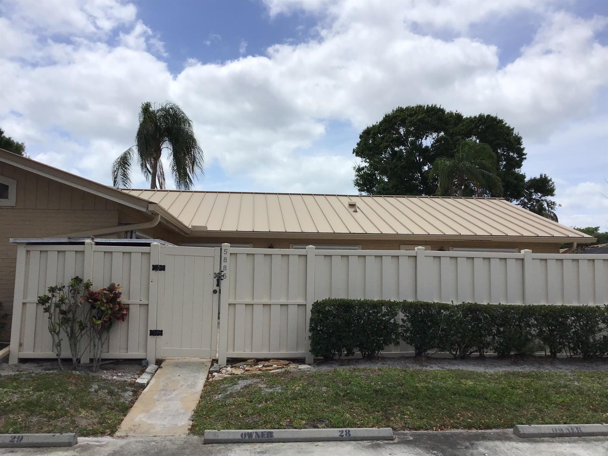 5886 Golden Eagle Cir