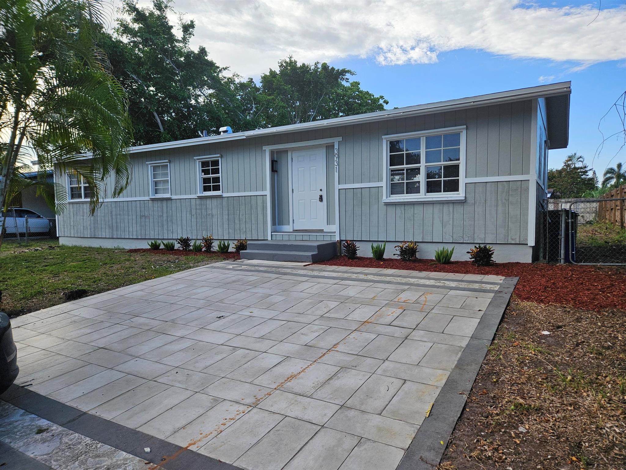 3931 Kewanee Rd