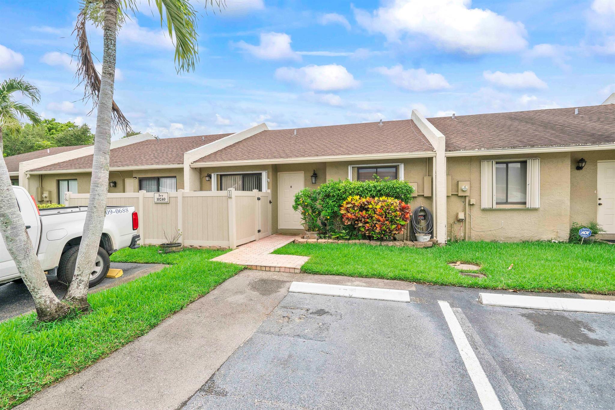 10240 W Boca Bnd W I3rd Bnd