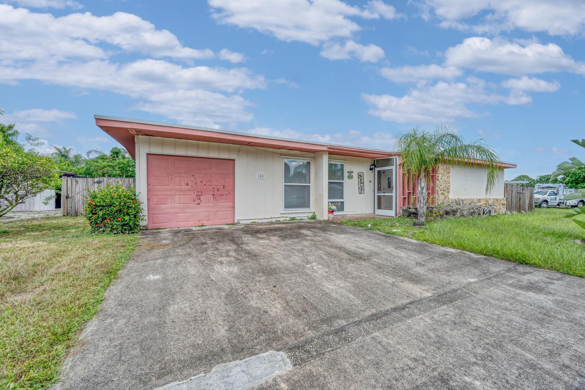159 NE Lobster Rd