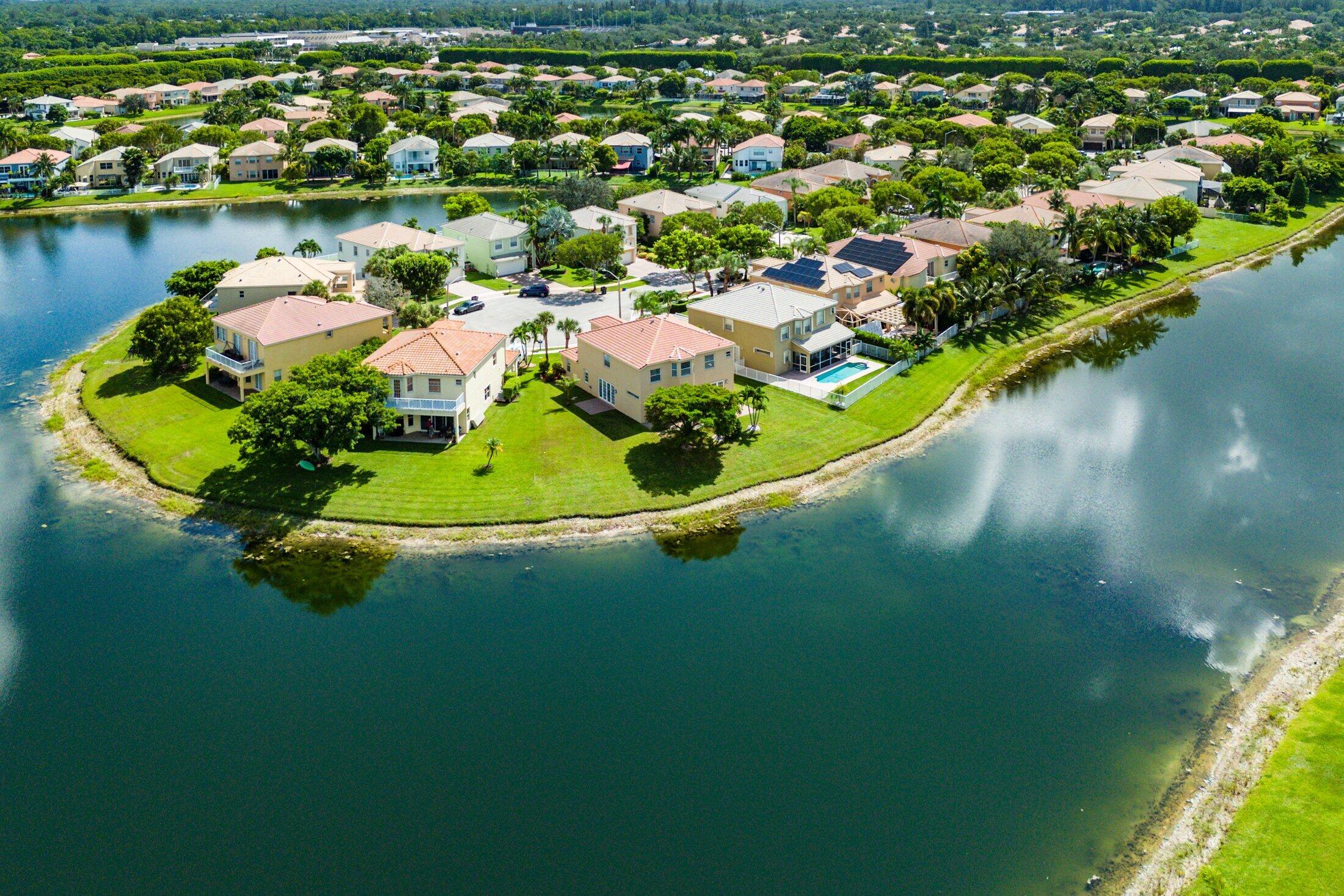 2258 Balsan Way Wellington, FL 33414