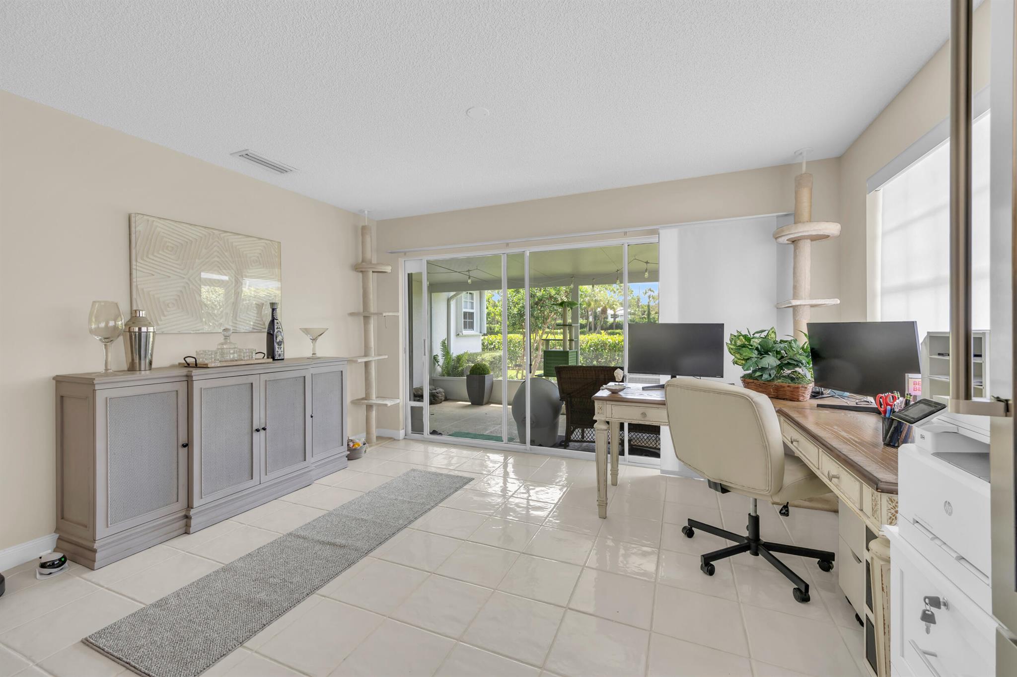 233 Brier Cir Jupiter, FL 33458