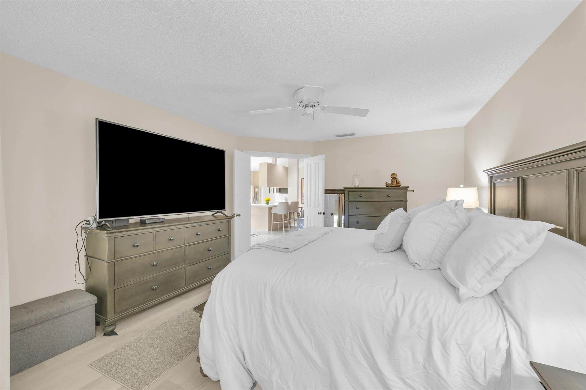 233 Brier Cir Jupiter, FL 33458