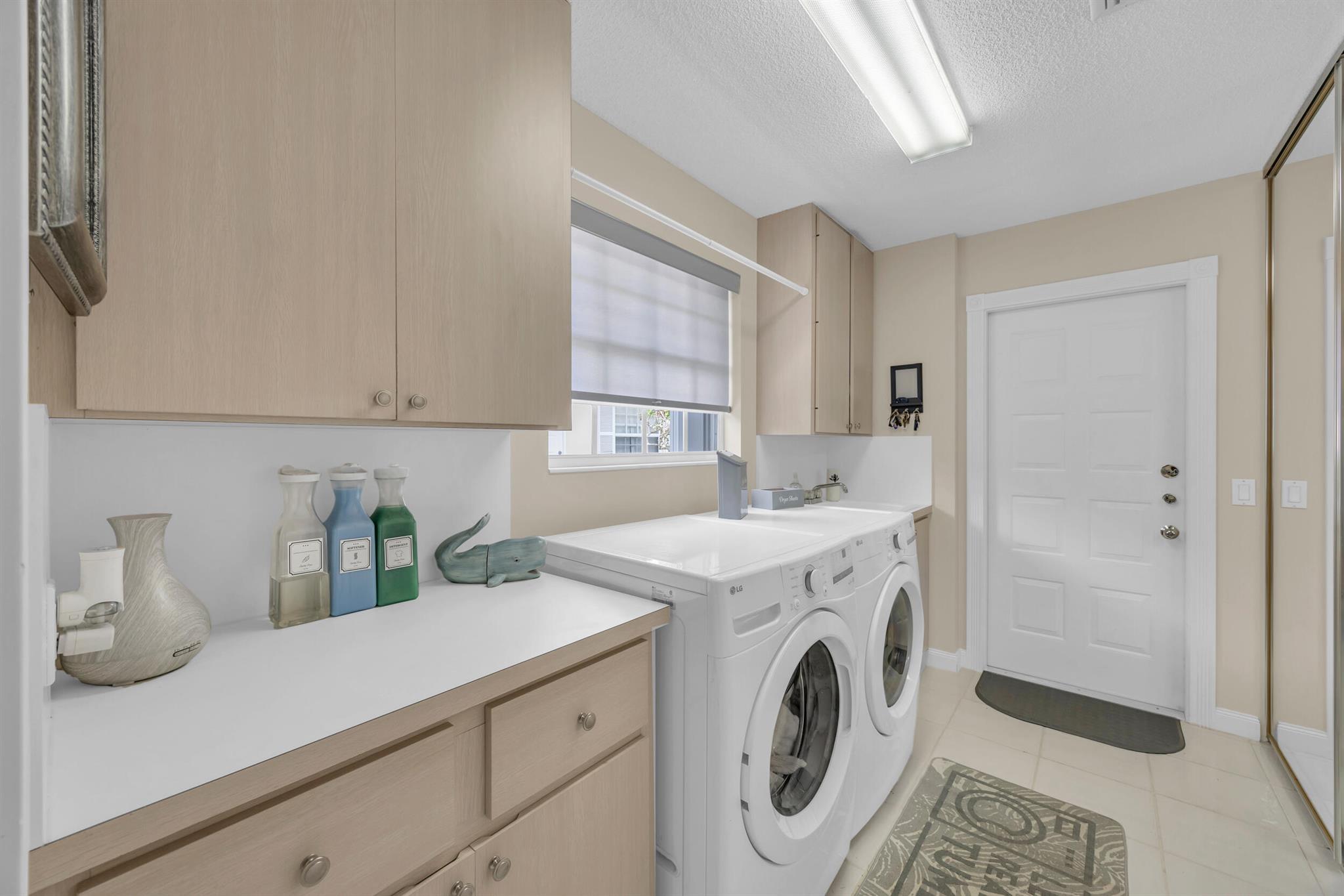 233 Brier Cir Jupiter, FL 33458