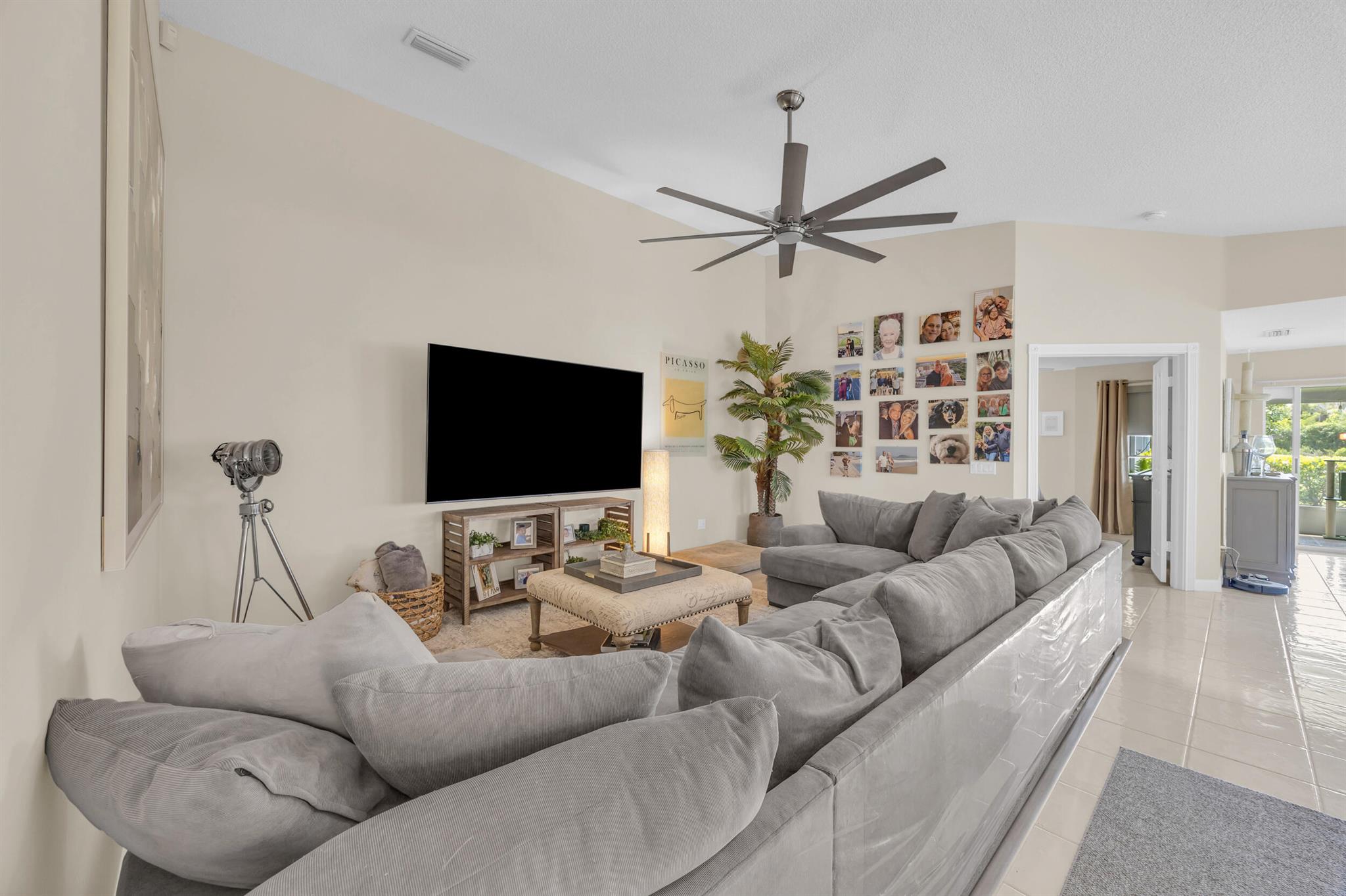 233 Brier Cir Jupiter, FL 33458