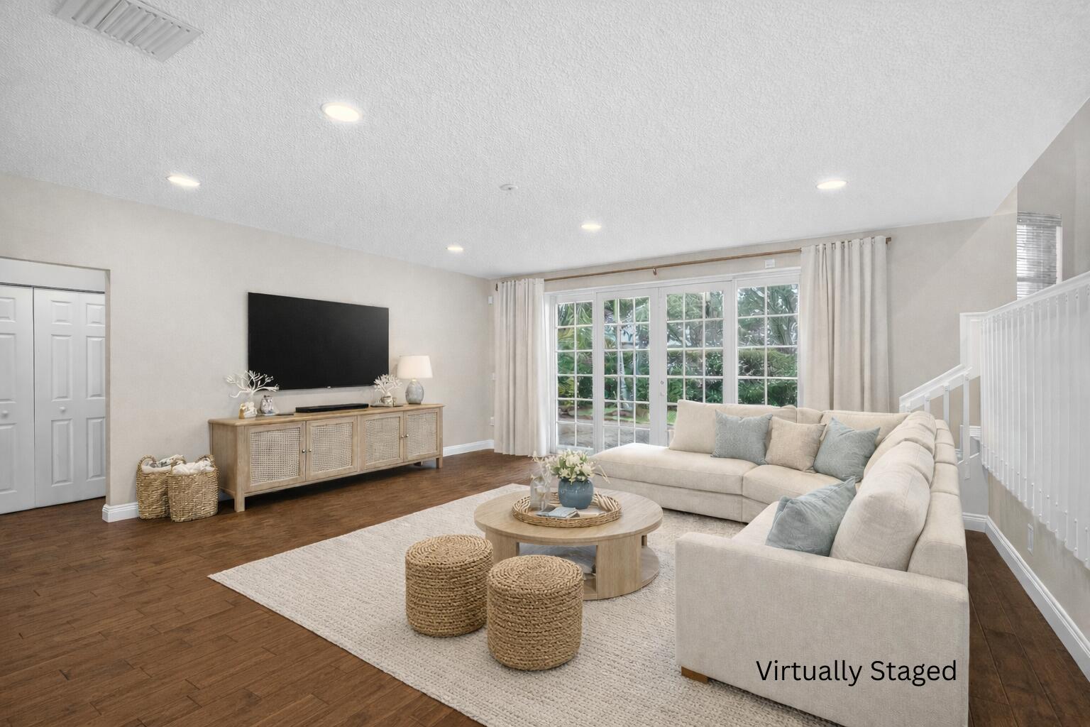 8933 Alexandra Cir Wellington, FL 33414