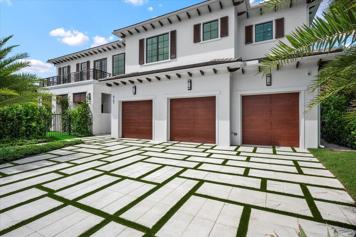 6707 Pamela Ln